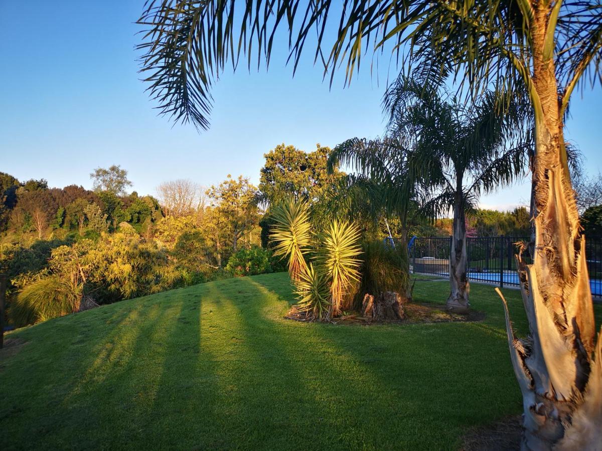 River Side Lodge Whakamarama Екстериор снимка