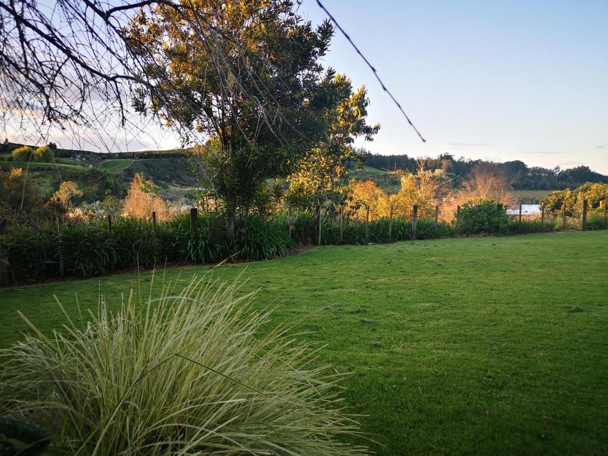 River Side Lodge Whakamarama Екстериор снимка